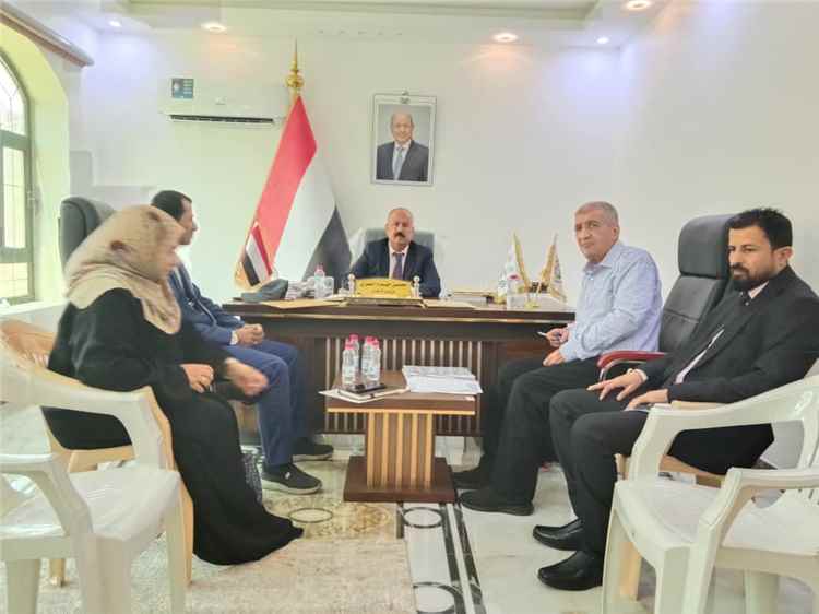 وزير النقل يناقش اوضاع قطاع النقل بمحافظة مأرب