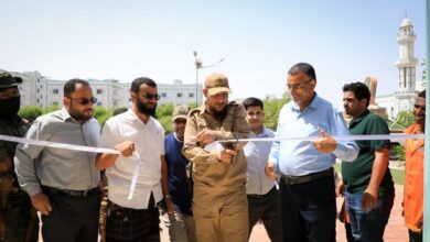 وزيرا الكهرباء والدولة يدشنان منظومة الطاقة الشمسية بالمركز الطبي في قرية السلام بعدن