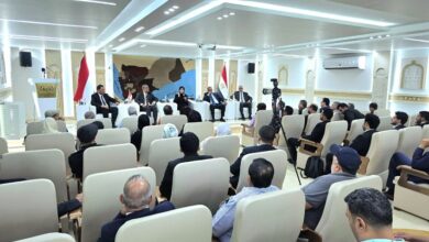 وزيرة الخارجية تؤكد الحرص على تطوير الأداء القنصلي وتعزيز التواصل مع الجاليات اليمنية