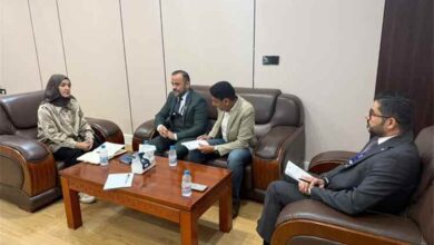 وزيرة الشؤون القانونية تبحث مع رئيس بعثة المنظمة الدولية للهجرة تعزيز الأطر التشريعية لحماية النازحين وتنظيم الهجرة