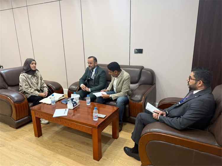 وزيرة الشؤون القانونية تبحث مع رئيس بعثة المنظمة الدولية للهجرة تعزيز الأطر التشريعية لحماية النازحين وتنظيم الهجرة