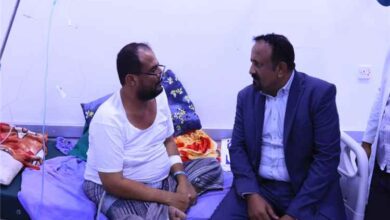 وكيل عدن لشؤون الشهداء والجرحى النوبة يتفقد أوضاع الجرحى في مستشفيي عبود والمنصورة