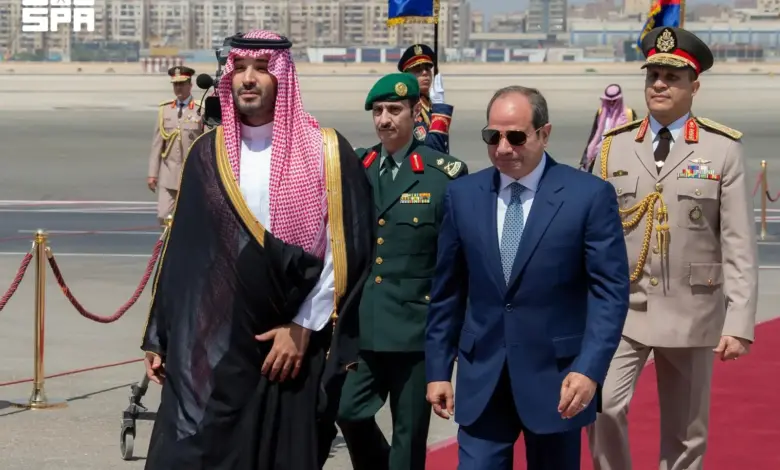 ولي العهد الأمير محمد بن سلمان يصل القاهرة في زيارة عمل