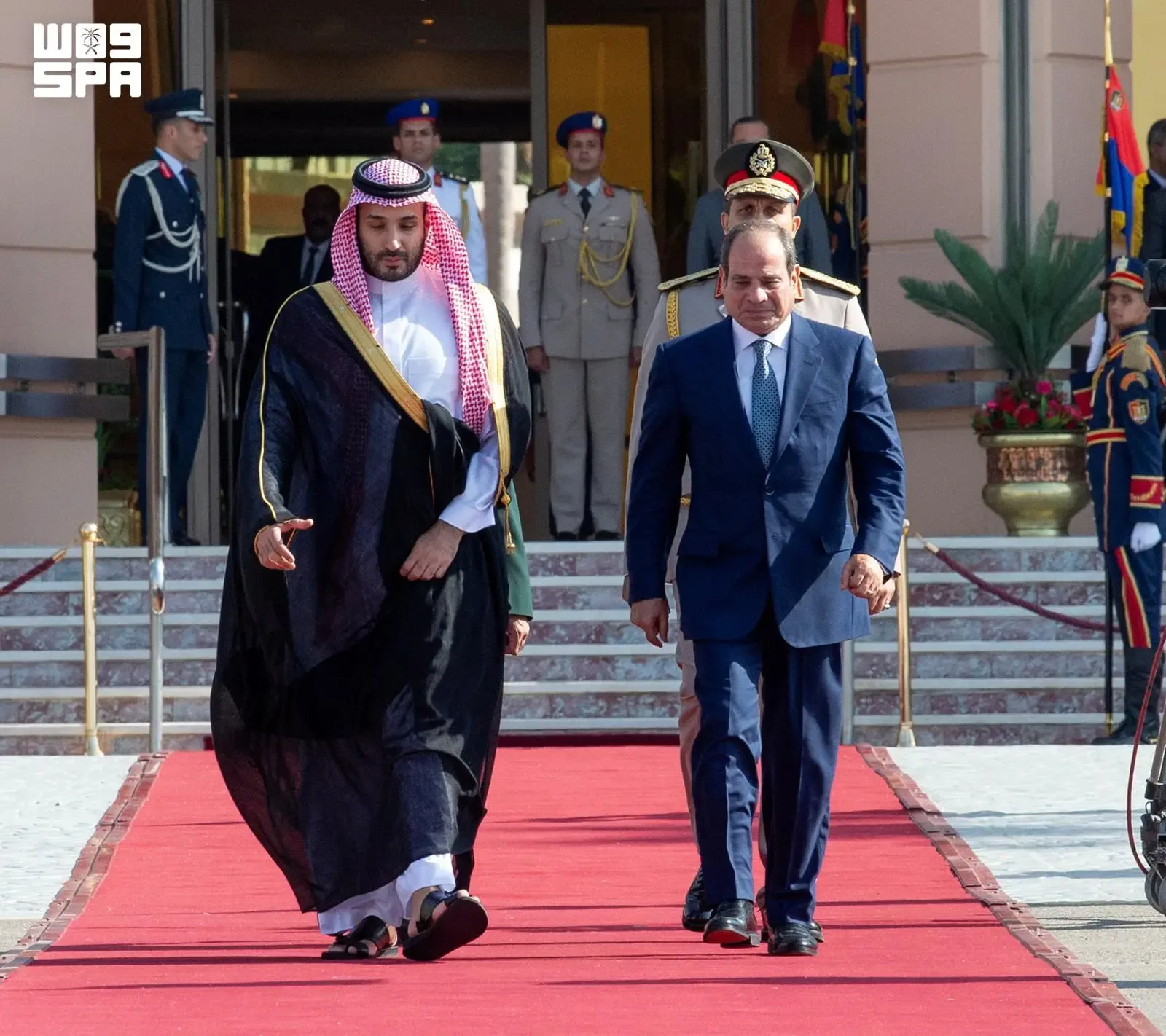 ولي العهد الأمير محمد بن سلمان يغادر القاهرة بعد زيارة مصر