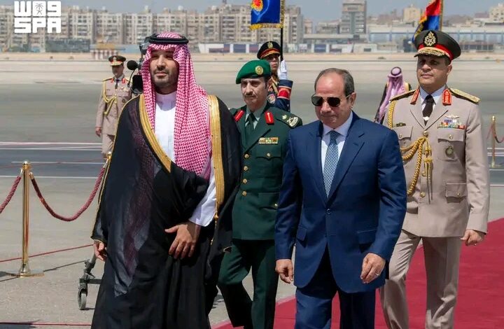 ولي العهد السعودي في مصر وتأكيد على حرية الملاحة في باب المندب وهرمز