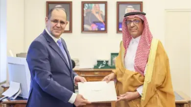 ولي العهد يتلقى رسالة خطية من ملك الأردن تتعلق بالعلاقات الثنائية